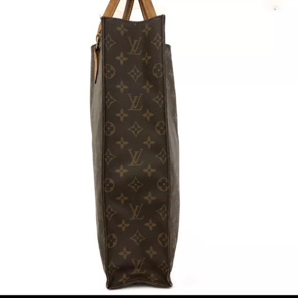 Louis Vuitton Monogram Sac Plat Large Tote
15x14.5x3.5 Authentic Vinta… - Picture 4 of 16